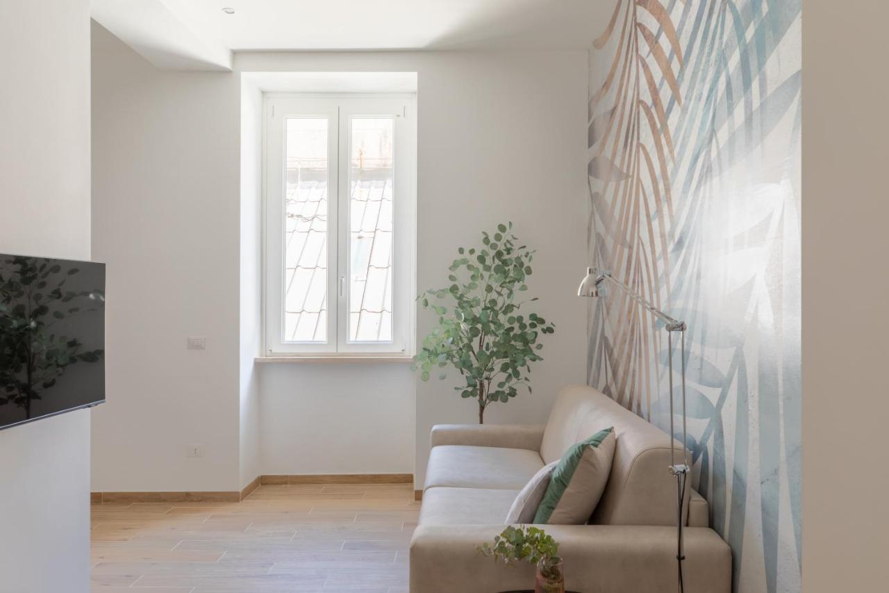 Iflat Colorful And Bright Apartament In Monti Рим Экстерьер фото