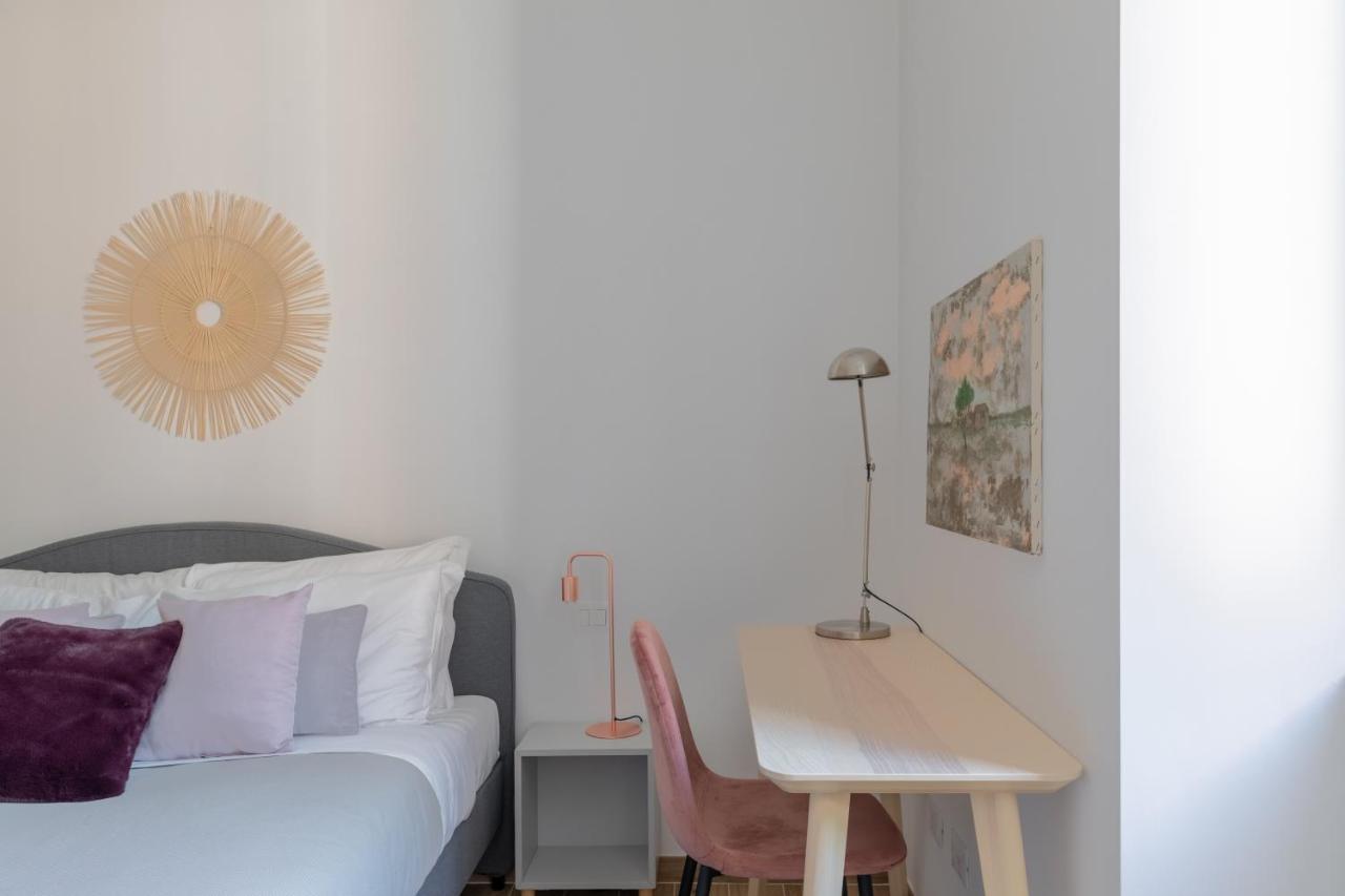 Iflat Colorful And Bright Apartament In Monti Рим Экстерьер фото