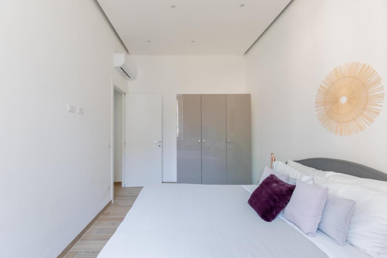 Iflat Colorful And Bright Apartament In Monti Рим Экстерьер фото